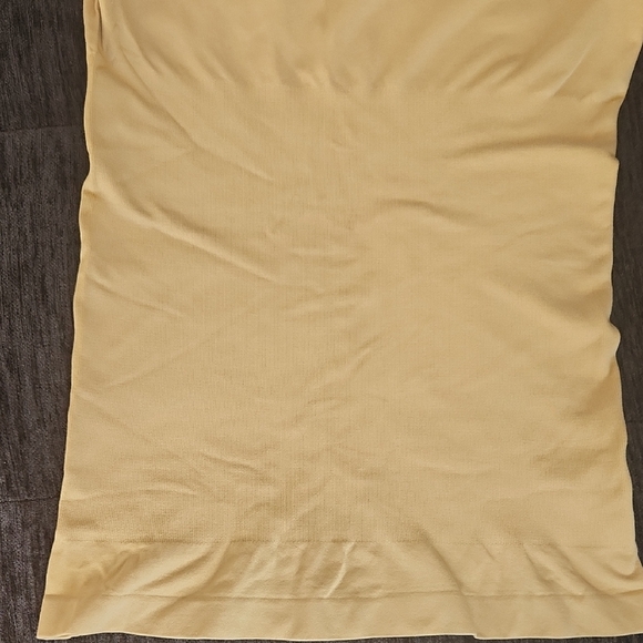 Real Shapewear Tank Top Medium Beige Tan - Picture 11 of 17